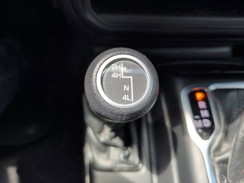 Used 2020 Jeep Wrangler Unlimited Sport S AWD/4WD image 22