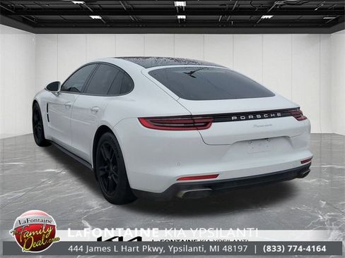 Used 2018 Porsche Panamera 4 image 7