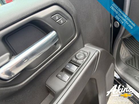 Used 2025 Chevrolet Silverado 2500 Custom w/ Custom Value Package image 18