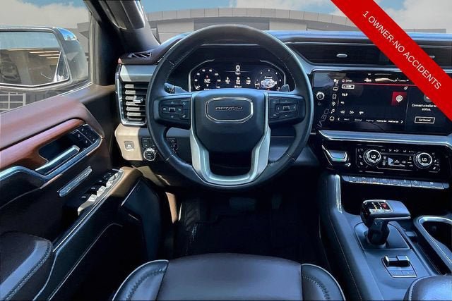 Used 2023 GMC Sierra 1500 Denali w/ Technology Package AWD/4WD image 5