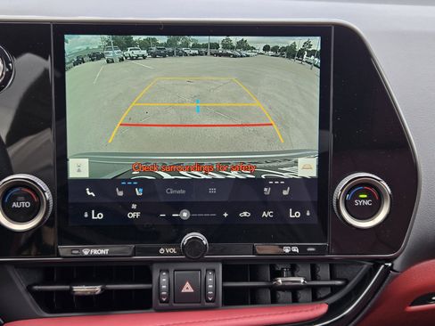 Certified 2025 Lexus NX 250 FWD w/ Towing Package (2000 Lbs) image 24