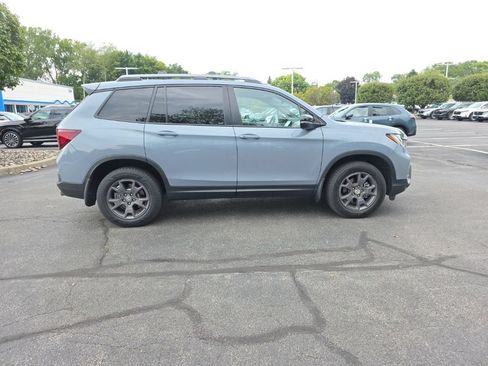 Used 2024 Honda Passport TrailSport image 8