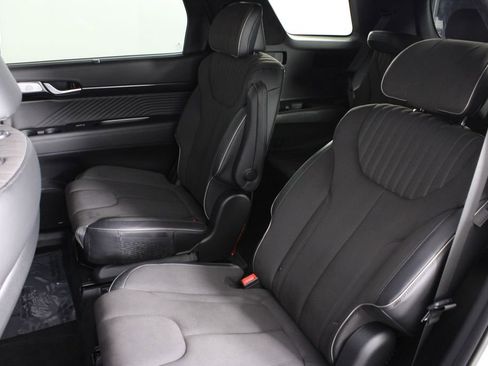 Certified 2025 Hyundai Palisade Calligraphy image 21