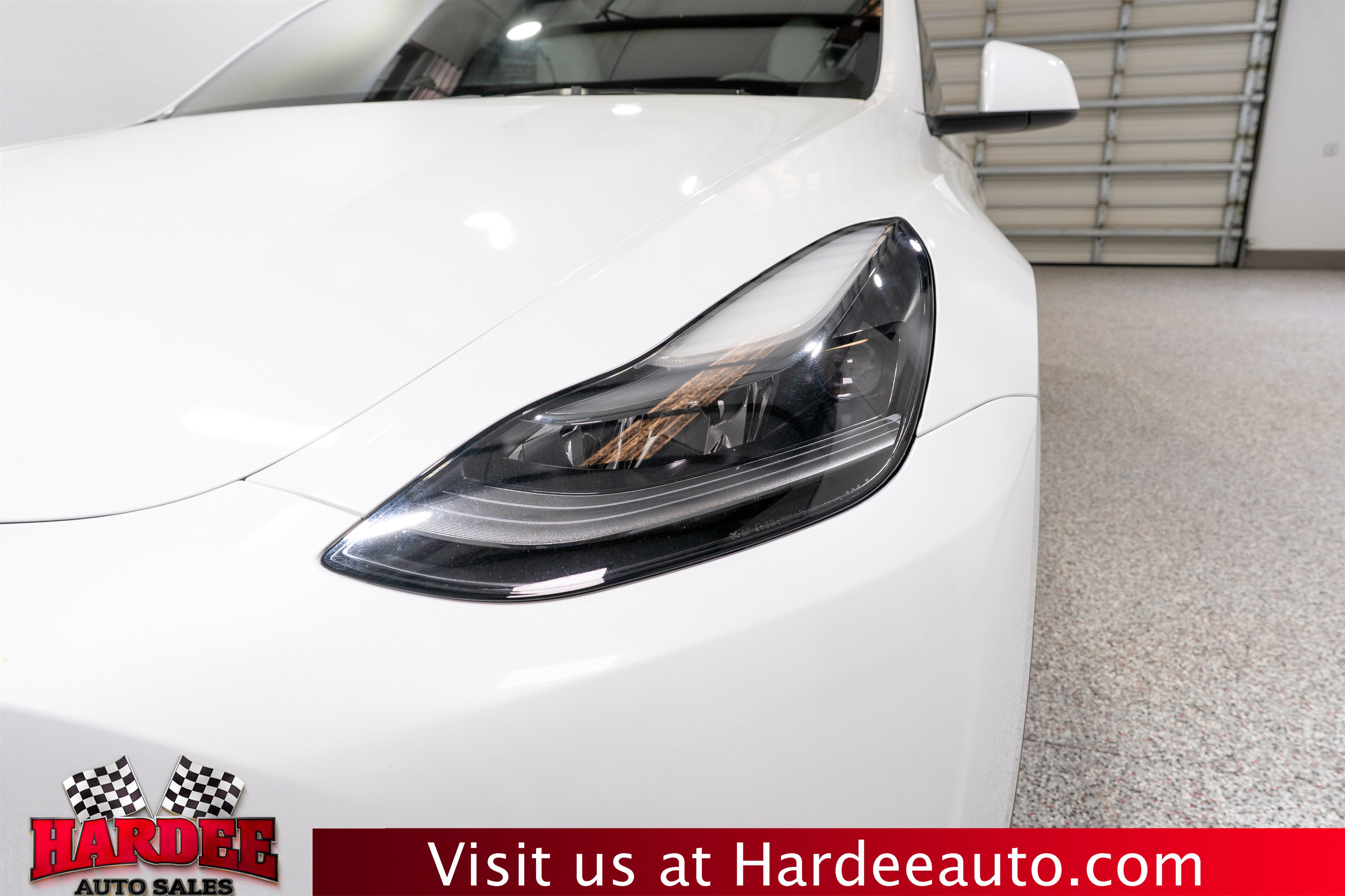 Used 2024 Tesla Model Y Long Range RWD image 8