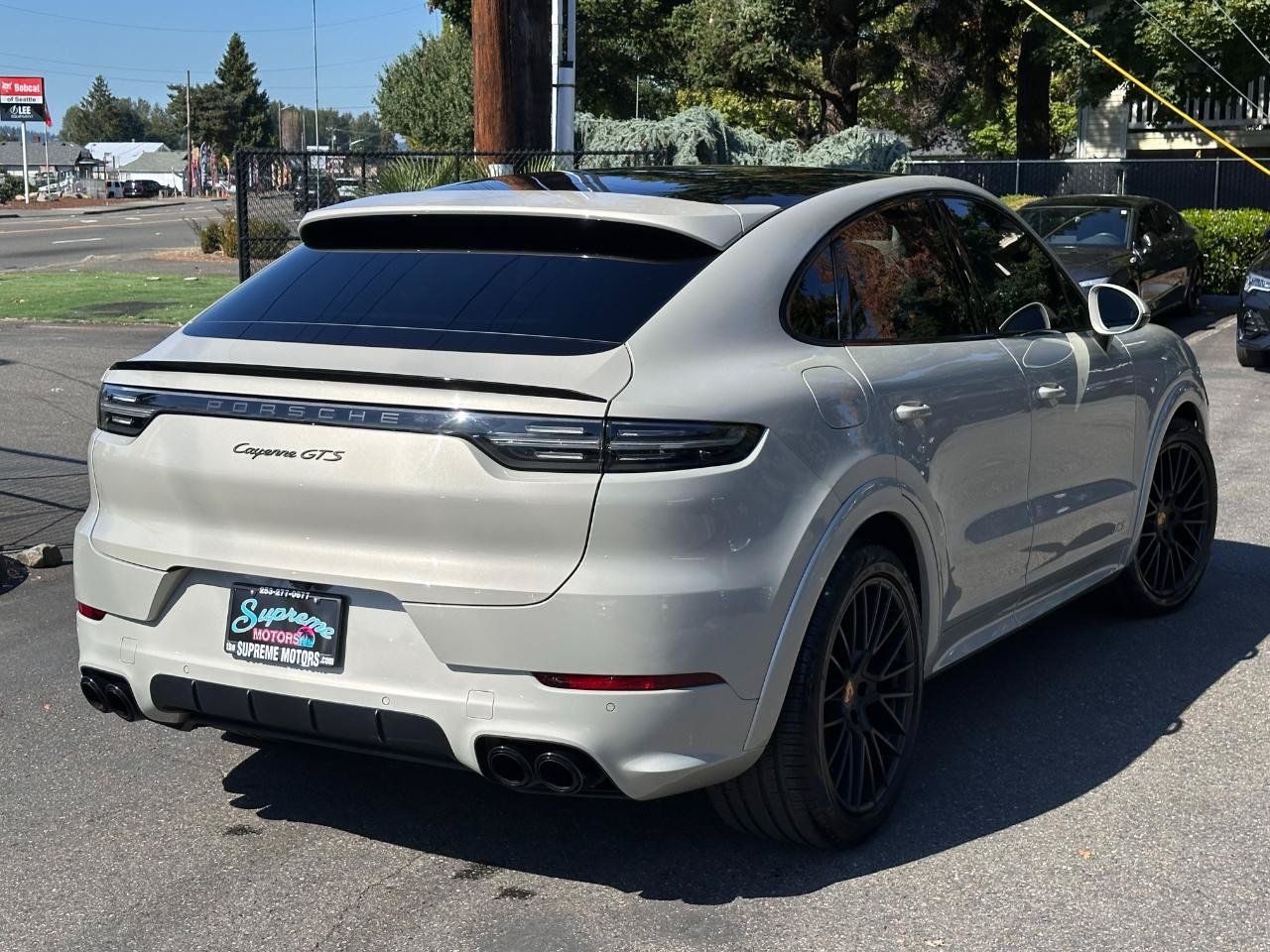 Used 2021 Porsche Cayenne GTS AWD/4WD image 37