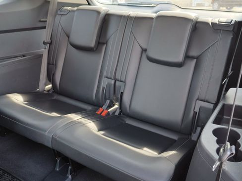 Used 2019 Volkswagen Atlas SEL R-Line image 34