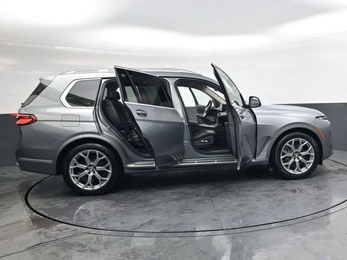 Used 2024 BMW X7 xDrive40i AWD/4WD image 39