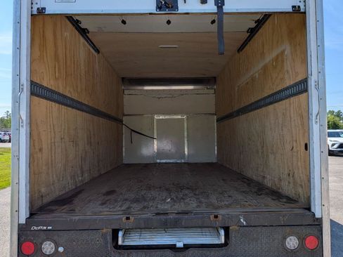 Used 2025 Ford E-350 and Econoline 350 Super Duty w/ Power Equipment Group RWD image 10