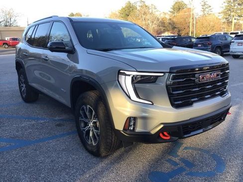 New 2026 GMC Acadia AT4 w/ LPO, Floor Liner Package AWD/4WD image 5