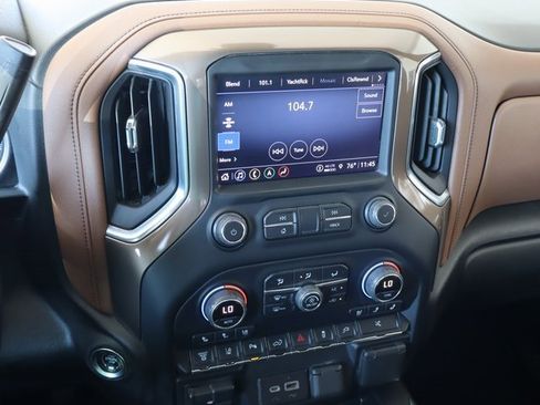 Used 2022 Chevrolet Silverado 2500 High Country image 36