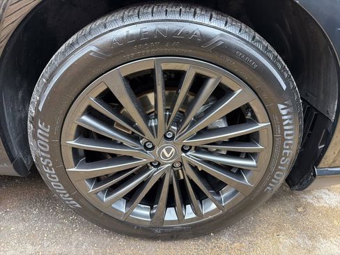 Used 2024 Lexus RX 350 Premium w/ Accessory Package (Z1) image 33