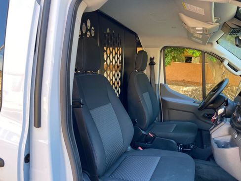 Used 2025 Ford Transit 250 Low Roof w/ Exterior Upgrade Package RWD image 36