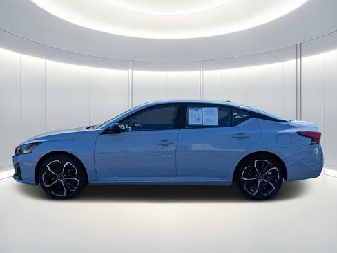 Used 2023 Nissan Altima 2.5 SR image 6