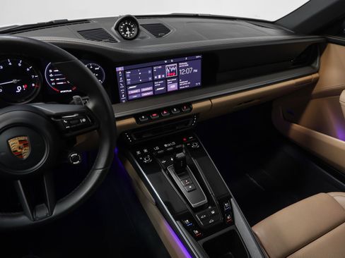 Certified 2021 Porsche 911 Carrera S RWD image 38