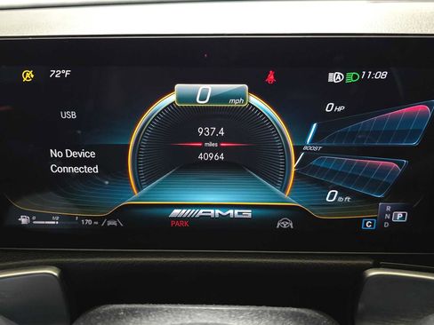 Used 2022 Mercedes-Benz GLB 35 AMG 4MATIC image 29