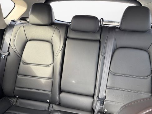 Certified 2025 MAZDA CX-5 AWD 2.5 S w/ Preferred Package image 12