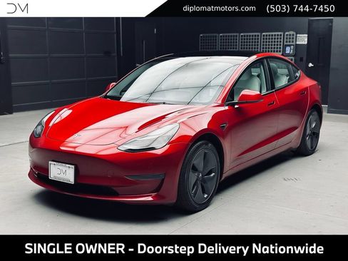 Used 2023 Tesla Model 3 Standard Range RWD image 1