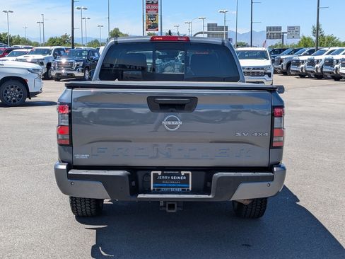 Used 2023 Nissan Frontier SV w/ SV Convenience Package AWD/4WD image 5