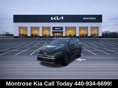 Used 2023 Kia Sorento S FWD image 1
