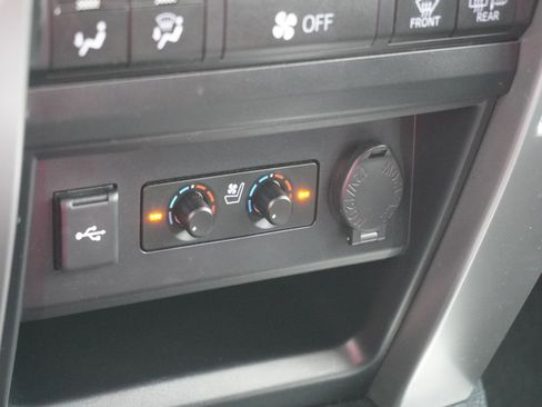 Used 2022 Toyota 4Runner Limited image 27