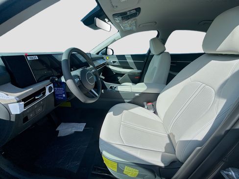New 2026 Hyundai Sonata Blue FWD image 14