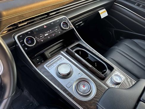 Used 2024 Genesis GV80 2.5T image 26