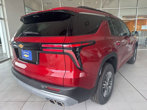 New 2026 Chevrolet Traverse LT w/ Driver Confidence Package FWD image 4