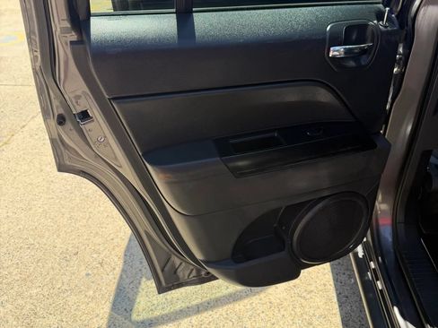 Used 2014 Jeep Patriot Sport w/ Power Value Group FWD image 11