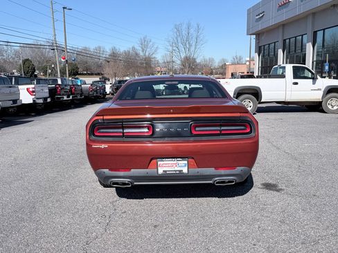 Used 2021 Dodge Challenger GT image 8