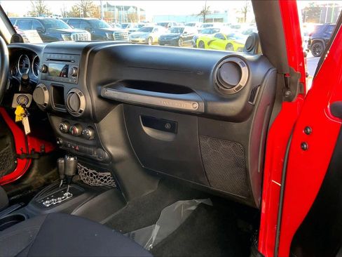 Used 2013 Jeep Wrangler Sport image 15