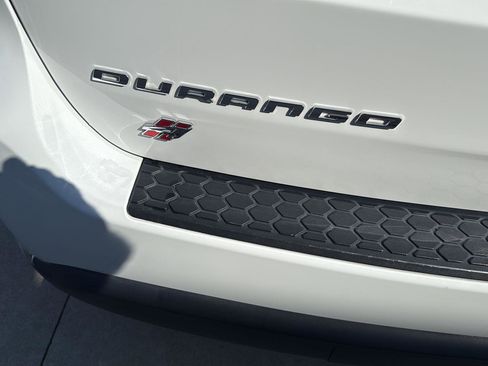 Used 2023 Dodge Durango SXT image 6