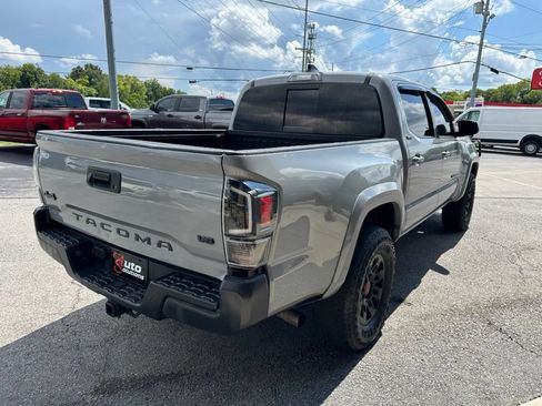 Used 2021 Toyota Tacoma SR5 AWD/4WD image 6