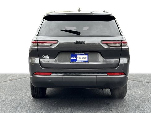 Used 2024 Jeep Grand Cherokee L Laredo image 24