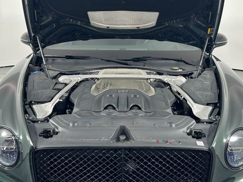Used 2024 Bentley Continental GT Azure image 41