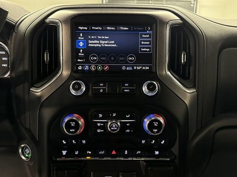 Used 2020 GMC Sierra 3500 Denali w/ Denali Ultimate Package image 39