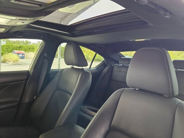 Used 2023 Lexus IS 300 w/ Comfort Package RWD image 17