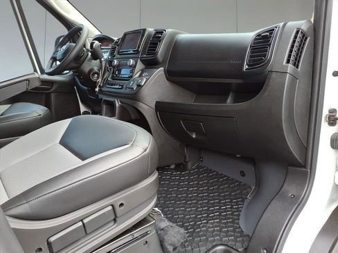 Used 2023 RAM ProMaster 2500 w/ Convenience Group image 7