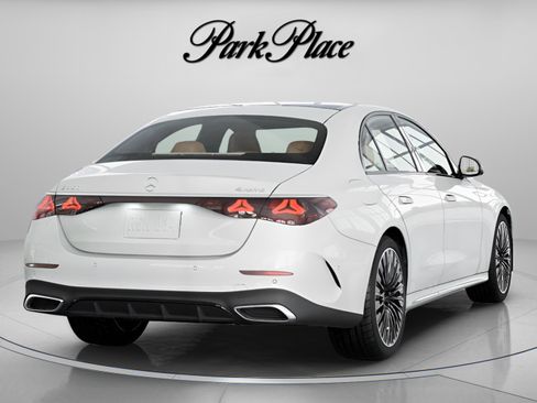 New 2026 Mercedes-Benz E 450 4MATIC Sedan image 17