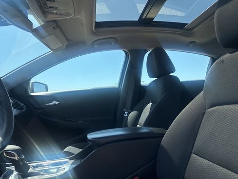 Used 2024 Chevrolet Malibu LT image 35