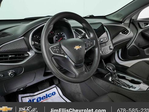 Used 2024 Chevrolet Malibu LT FWD image 4