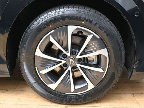 Used 2023 Lexus RZ 450e Premium w/ Technology Package AWD/4WD image 12