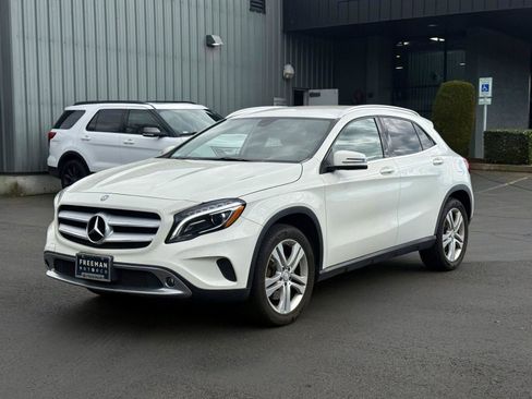 Used 2015 Mercedes-Benz GLA 250 4MATIC image 4