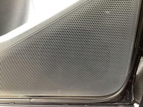 New 2026 Volkswagen Tiguan SE image 23