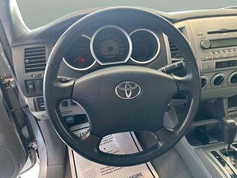 Used 2006 Toyota Tacoma PreRunner image 12