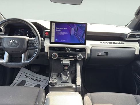 Used 2024 Toyota Tacoma TRD Off-Road image 13