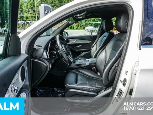 Used 2022 Mercedes-Benz GLC 300 image 19