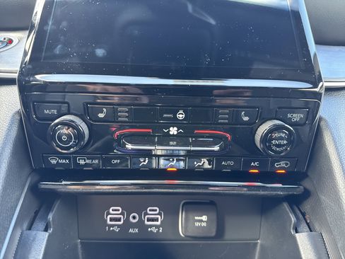 New 2025 Jeep Grand Cherokee Limited w/ MOPAR Finishing Package image 19