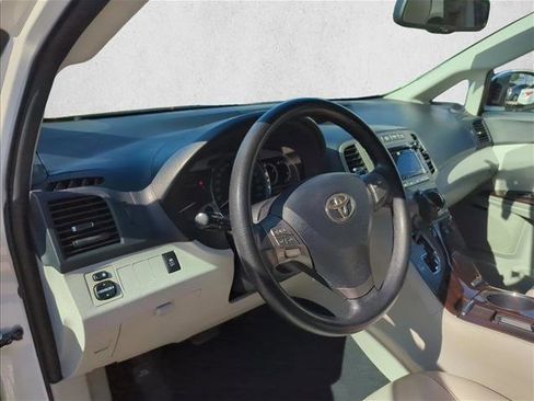 Used 2010 Toyota Venza FWD image 14