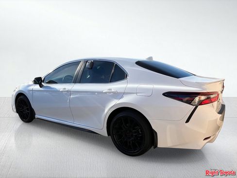 Certified 2022 Toyota Camry SE w/ TRD Appearance Package (TMS) FWD image 3
