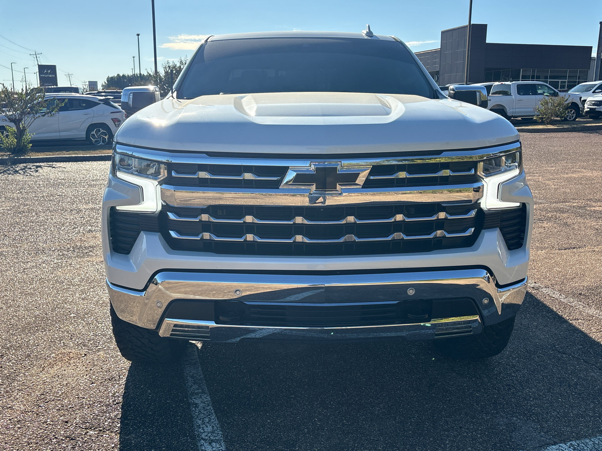 Used 2024 Chevrolet Silverado 1500 LTZ w/ LTZ Convenience Package II AWD/4WD image 2